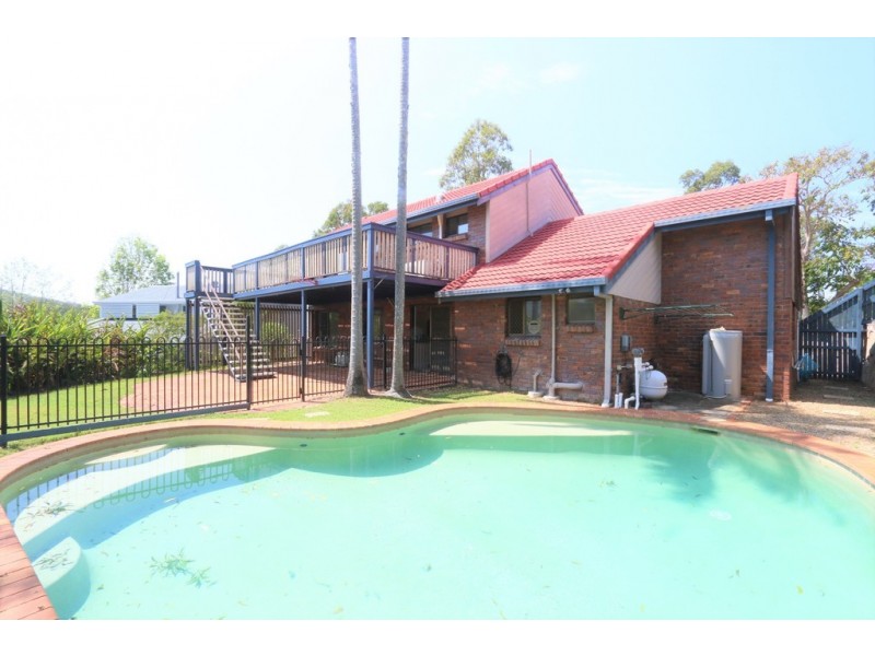 9 Stralock Street, Chapel Hill QLD 4069