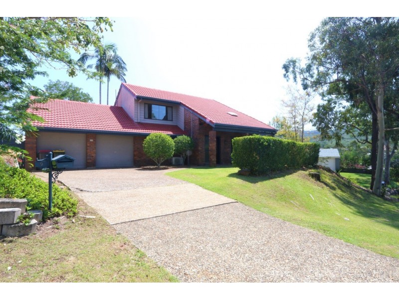 9 Stralock Street, Chapel Hill QLD 4069
