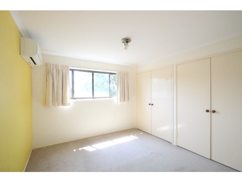 9 Stralock Street, Chapel Hill QLD 4069