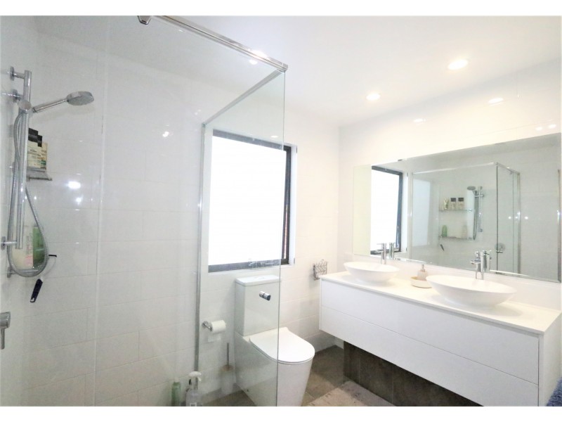 45 Mirbelia Street, Kenmore QLD 4069