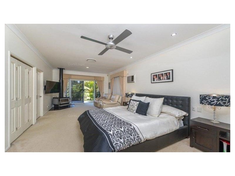 7 Wendouree Crescent, Westlake QLD 4074