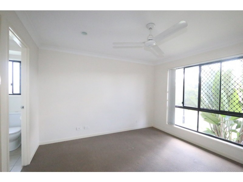 4 Patricius Place, Augustine Heights QLD 4300