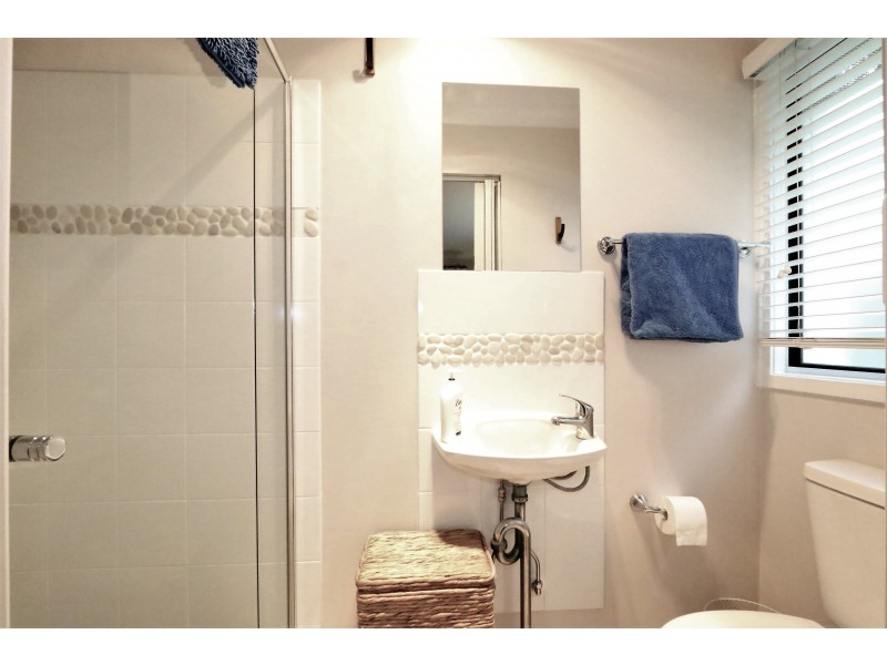 45 Euree Street, Kenmore QLD 4069