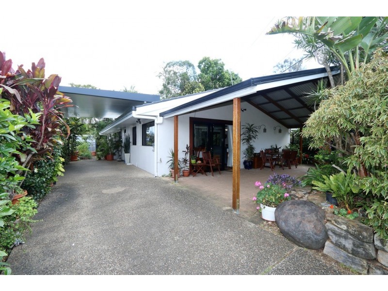 45 Euree Street, Kenmore QLD 4069