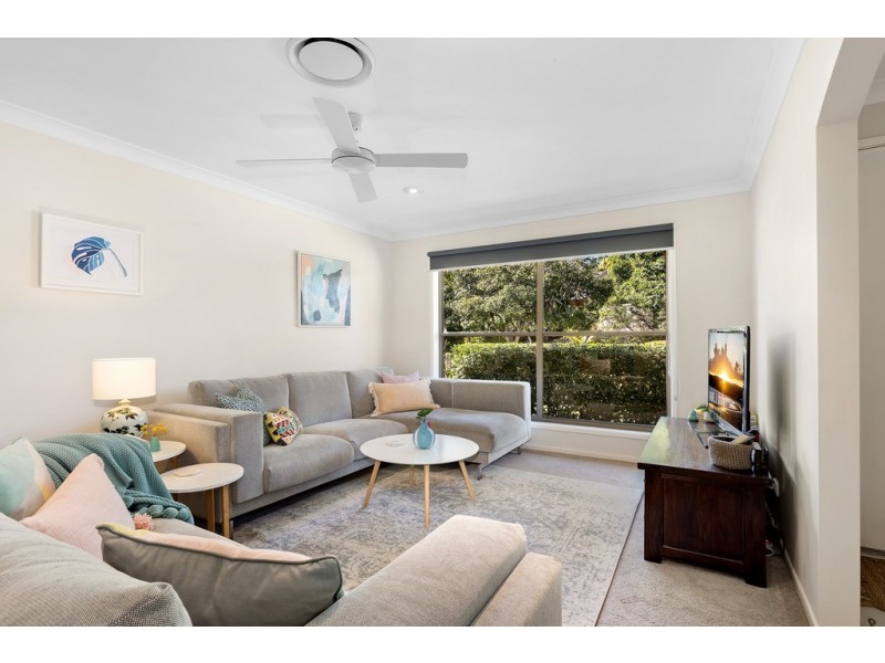 21 Valleybrook Street, Kenmore Hills QLD 4069