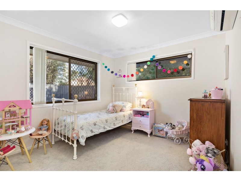 21 Valleybrook Street, Kenmore Hills QLD 4069