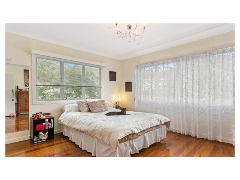 38 Currong Street, Kenmore QLD 4069