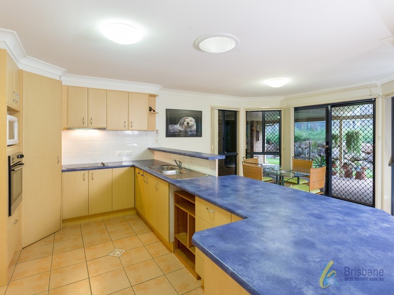 33 Ascot Av, Forest Lake QLD 4078