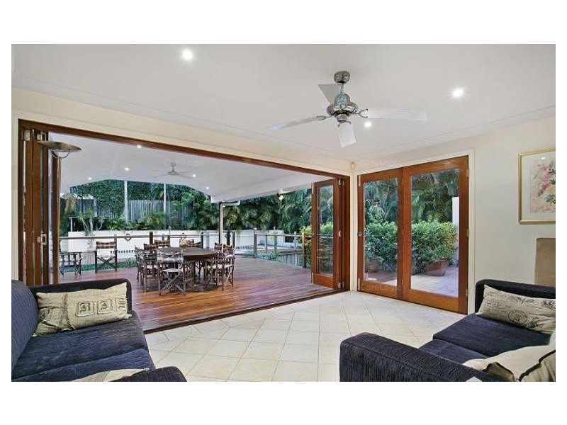 67 Edson Street, Kenmore QLD 4069