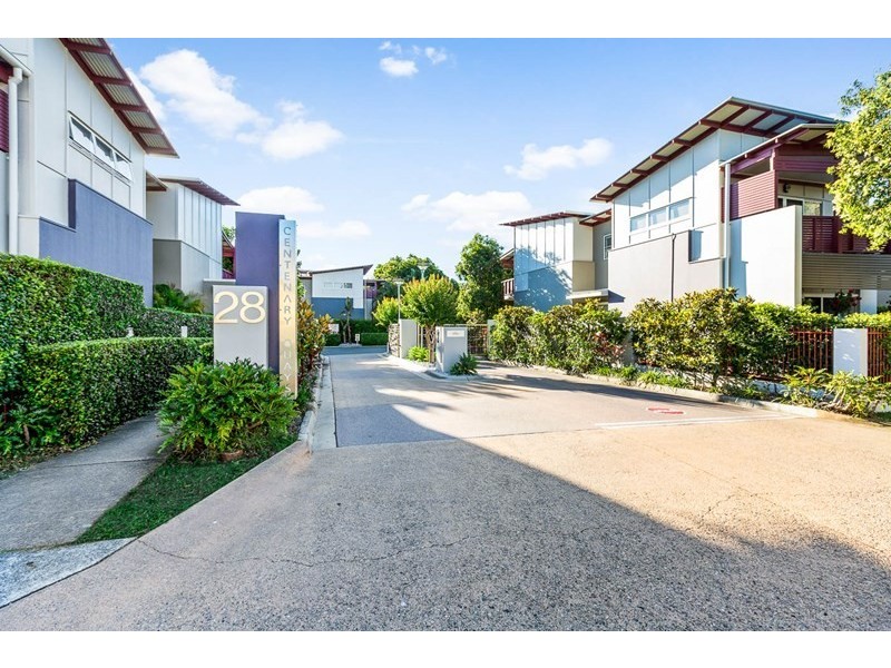 63/28 Amazons Place, Sinnamon Park QLD 4073