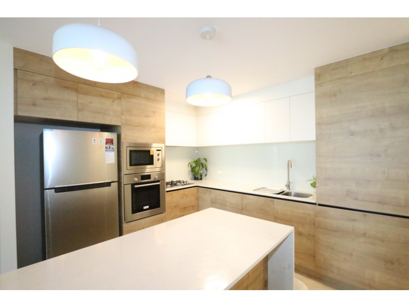 203/185-191 Clarence Road, Indooroopilly QLD 4068