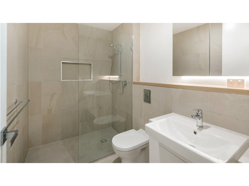 203/185-191 Clarence Road, Indooroopilly QLD 4068