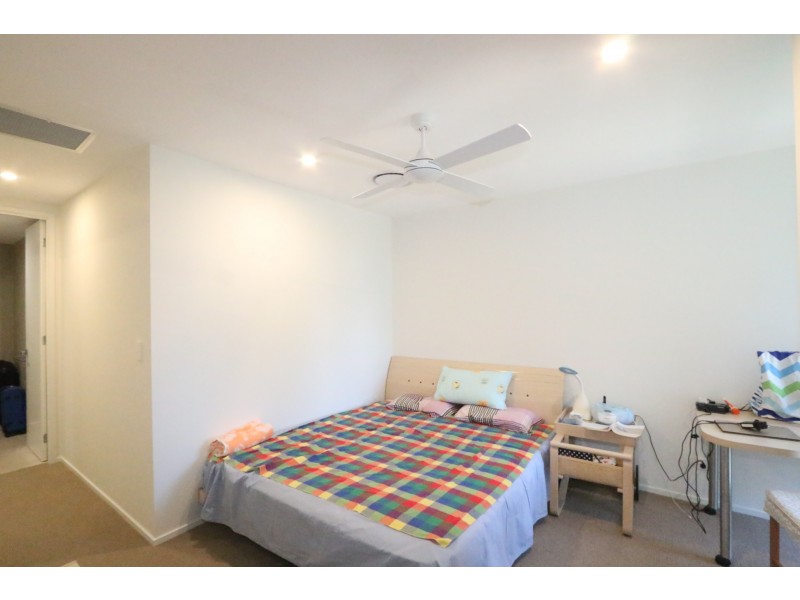 203/185-191 Clarence Road, Indooroopilly QLD 4068