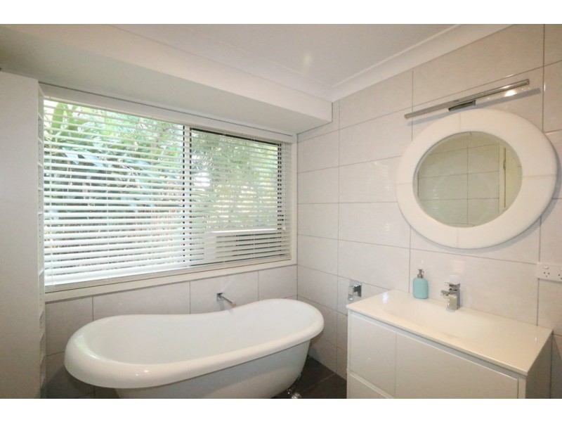 39 Gabwina Street, Fig Tree Pocket QLD 4069