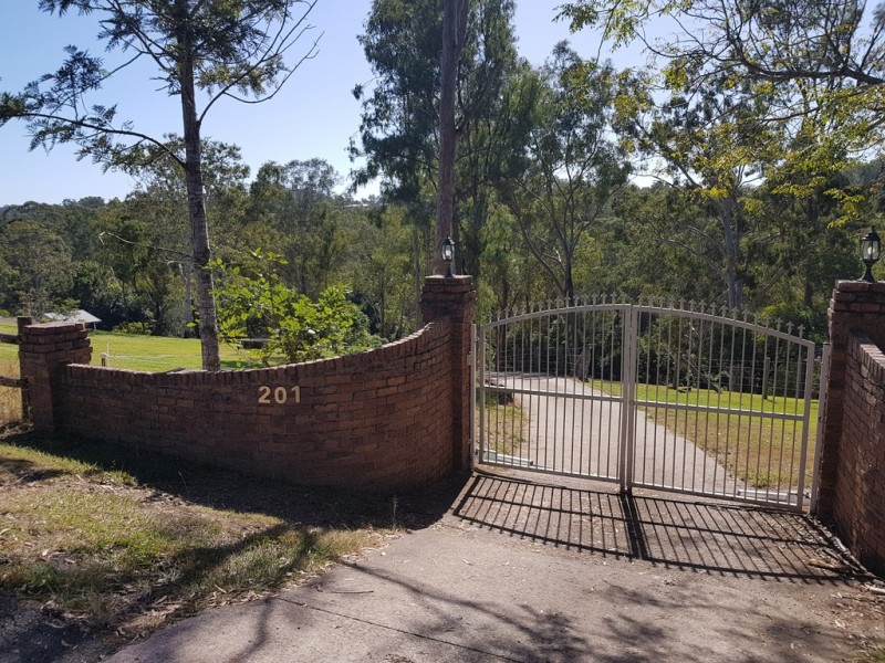 201 Grandview Road, Pullenvale QLD 4069