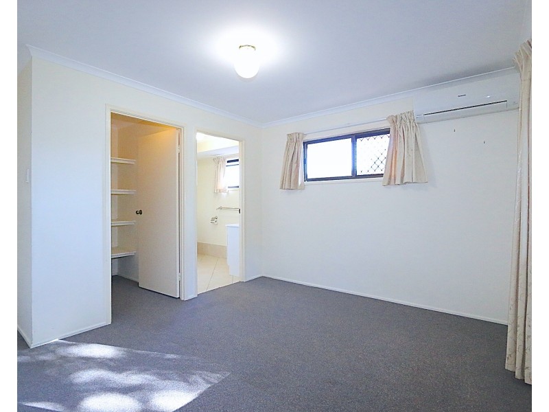 31 Wyndarra Street, Kenmore QLD 4069