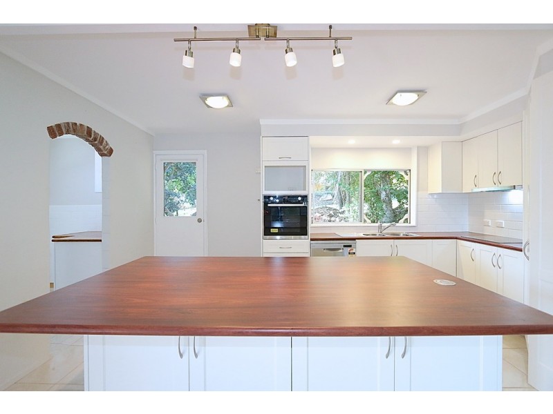 93 Essendon Road, Anstead QLD 4070