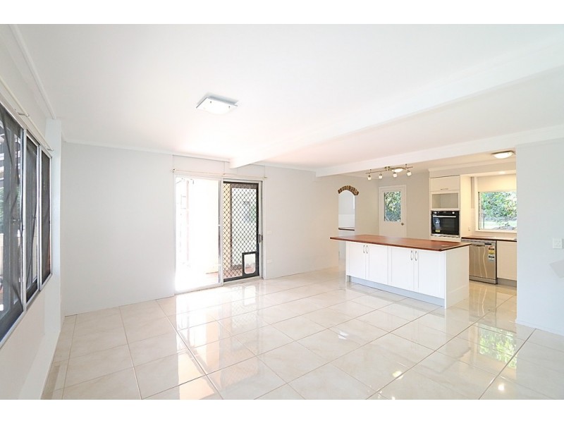 93 Essendon Road, Anstead QLD 4070
