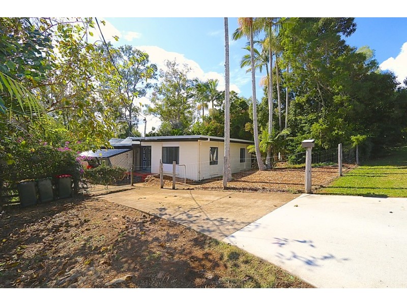 93 Essendon Road, Anstead QLD 4070