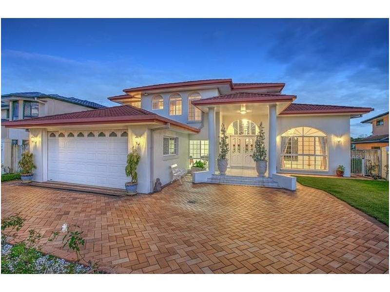 32 Newell Place, Westlake QLD 4074