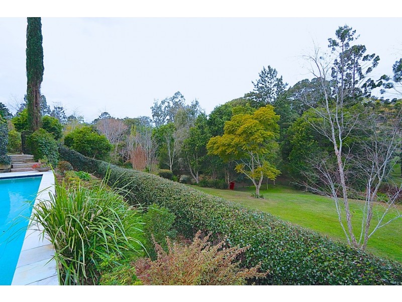 199 Moons Lane, Brookfield QLD 4069