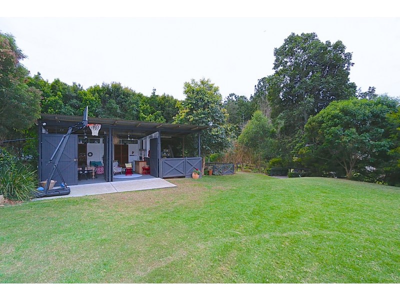 199 Moons Lane, Brookfield QLD 4069