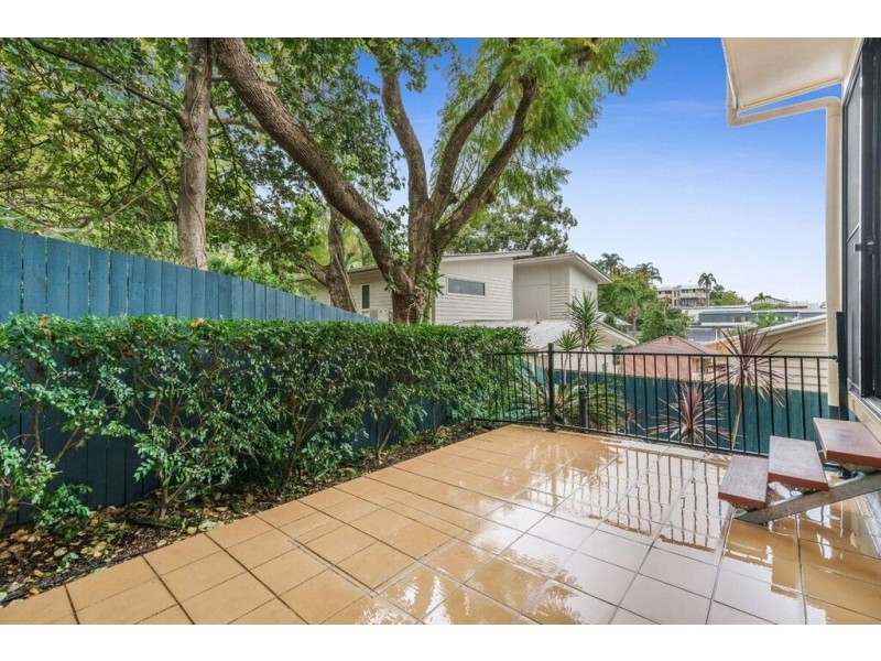 8a Rennie Street, Indooroopilly QLD 4068