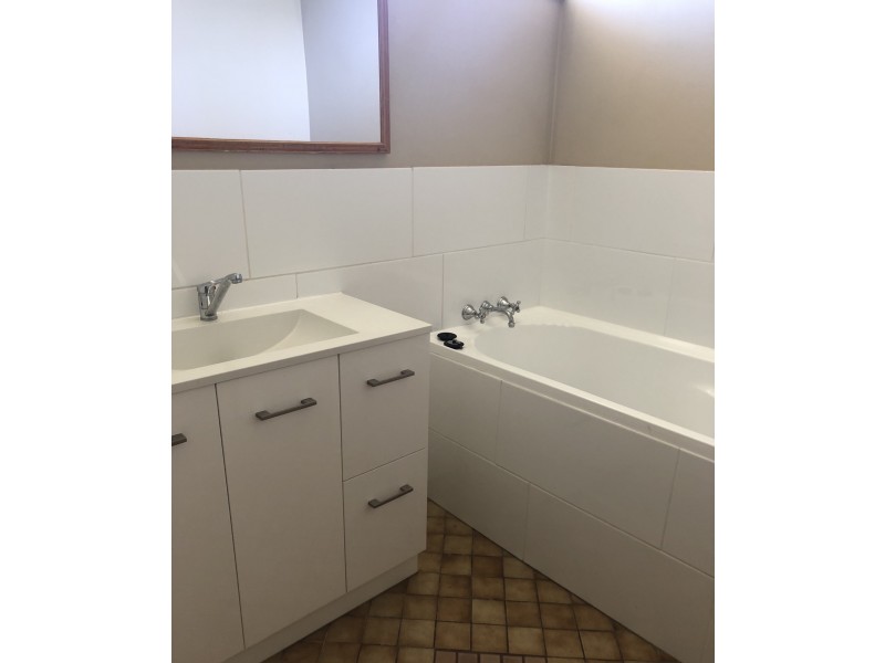 34 Keidges Road, Bellbird Park QLD 4300