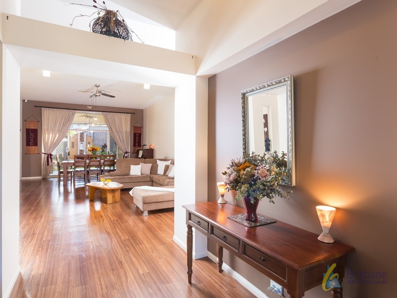 4 Doncaster Pl, Forest Lake QLD 4078