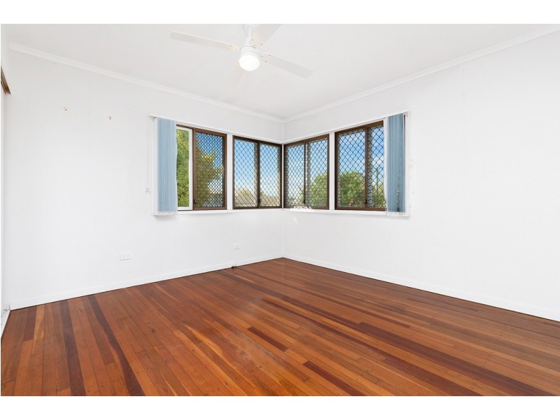 4 Clive Street, Goodna QLD 4300
