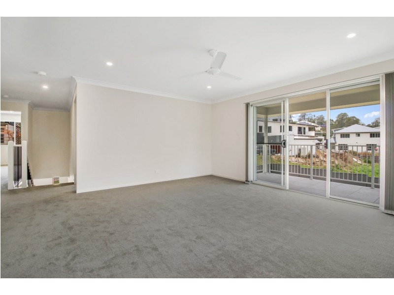 3 Eugenia Close, Kenmore QLD 4069