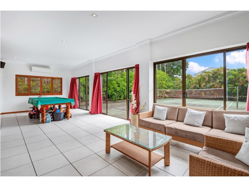 11 Bondel Street, Mount Ommaney QLD 4074