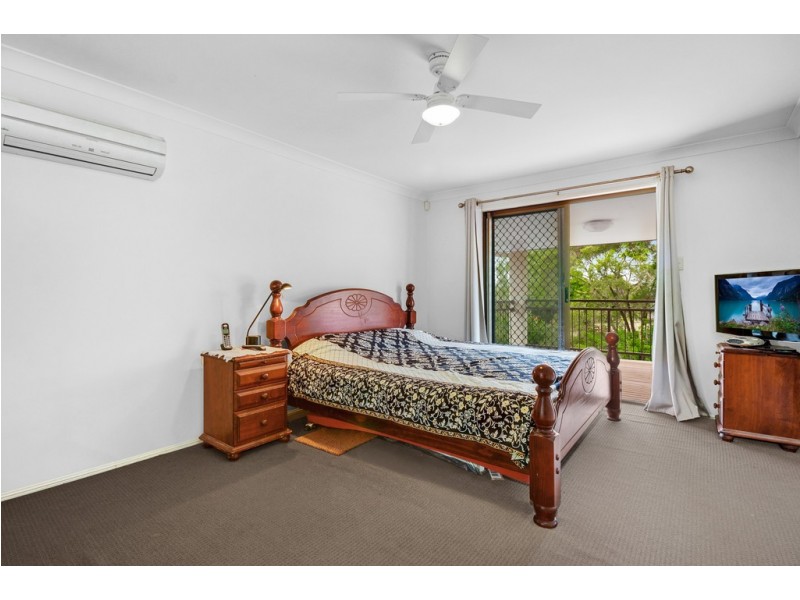 11 Bondel Street, Mount Ommaney QLD 4074