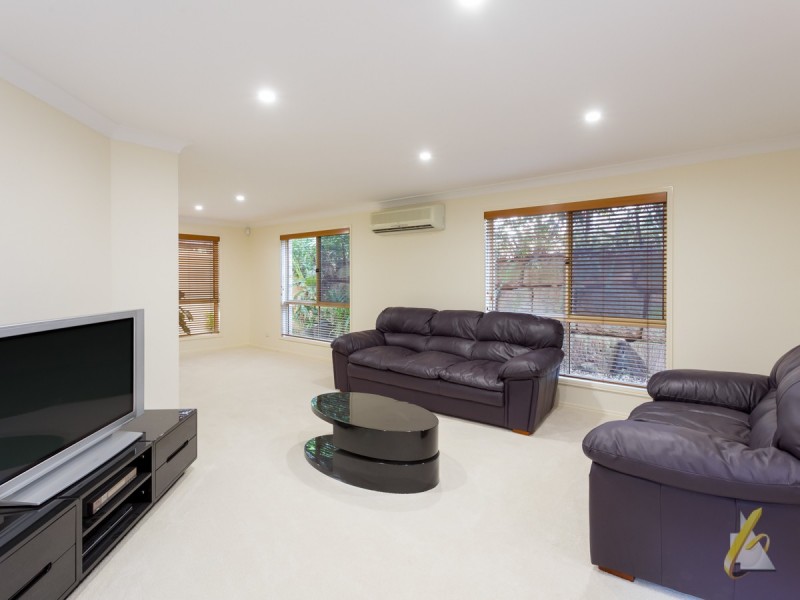 51 Vakuta Street, Fig Tree Pocket QLD 4069