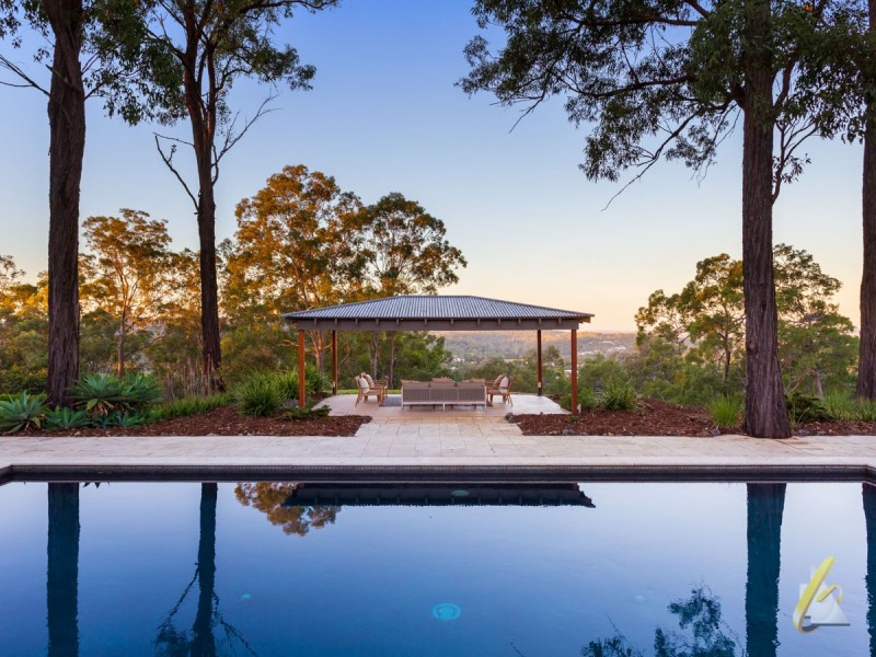 300 Old Farm Road, Pullenvale QLD 4069