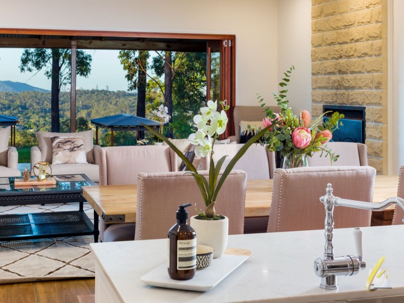 300 Old Farm Road, Pullenvale QLD 4069