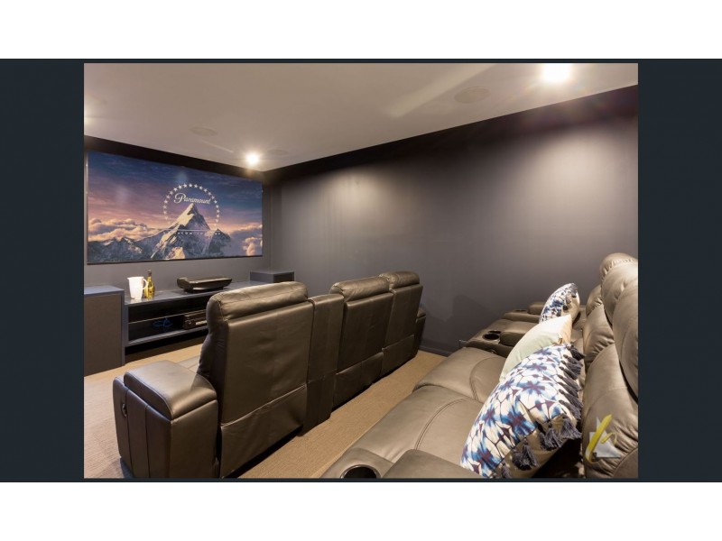 300 Old Farm Road, Pullenvale QLD 4069