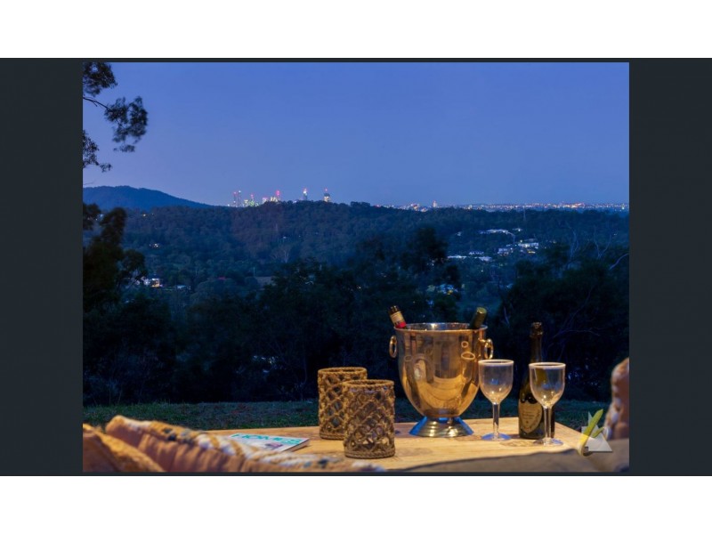 300 Old Farm Road, Pullenvale QLD 4069