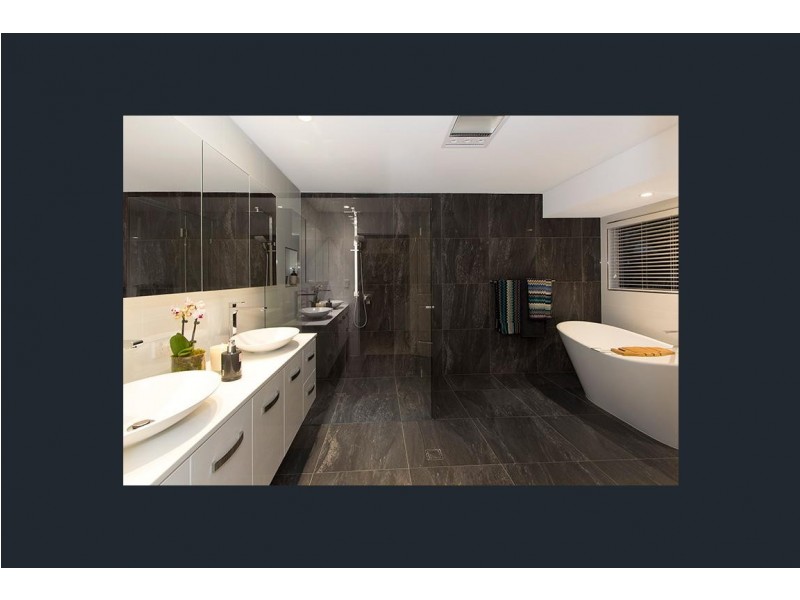 31 Geewan Place, Chapel Hill QLD 4069