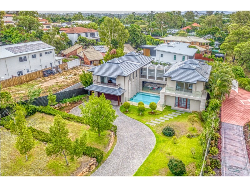 9 Castile Street, Indooroopilly QLD 4068