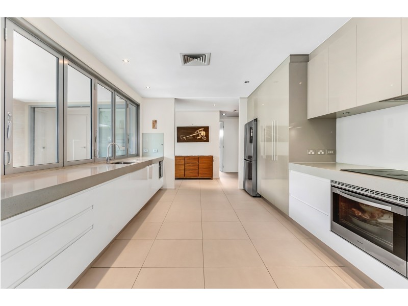 9 Castile Street, Indooroopilly QLD 4068