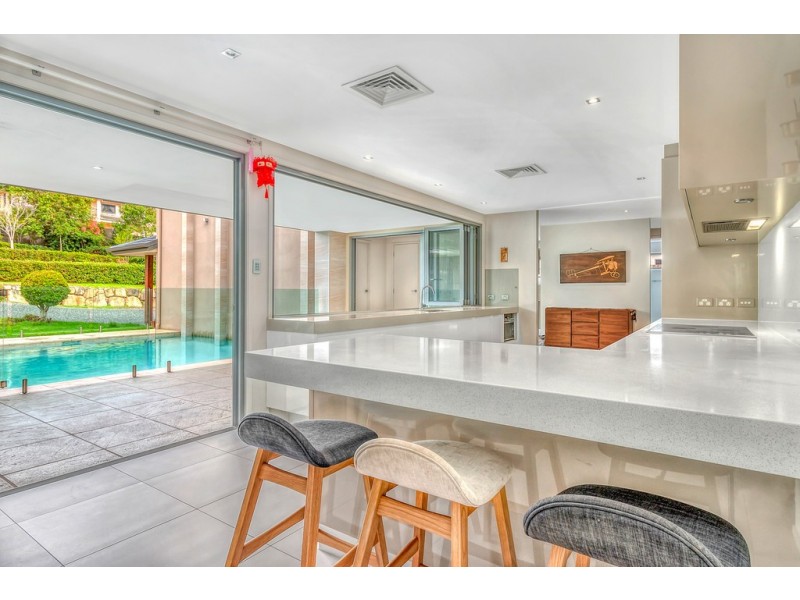 9 Castile Street, Indooroopilly QLD 4068