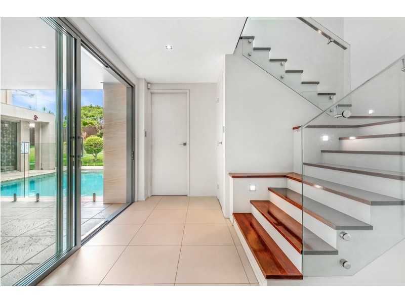 9 Castile Street, Indooroopilly QLD 4068