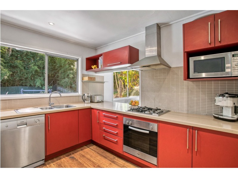 33 Fallbrook Street, Kenmore QLD 4069