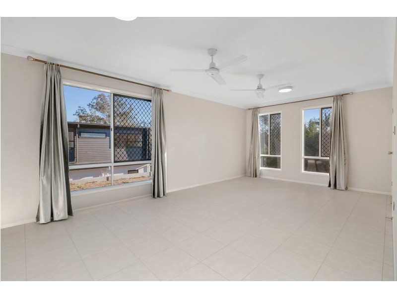 4 Bauhinia Place, Kenmore QLD 4069