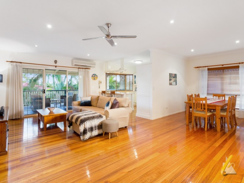 16 Landsborough Place, Forest Lake QLD 4078