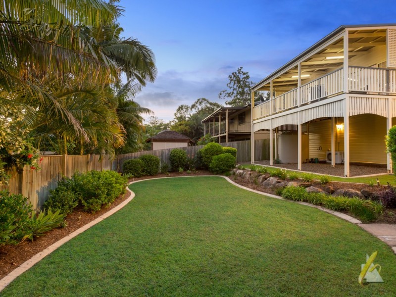 16 Landsborough Place, Forest Lake QLD 4078