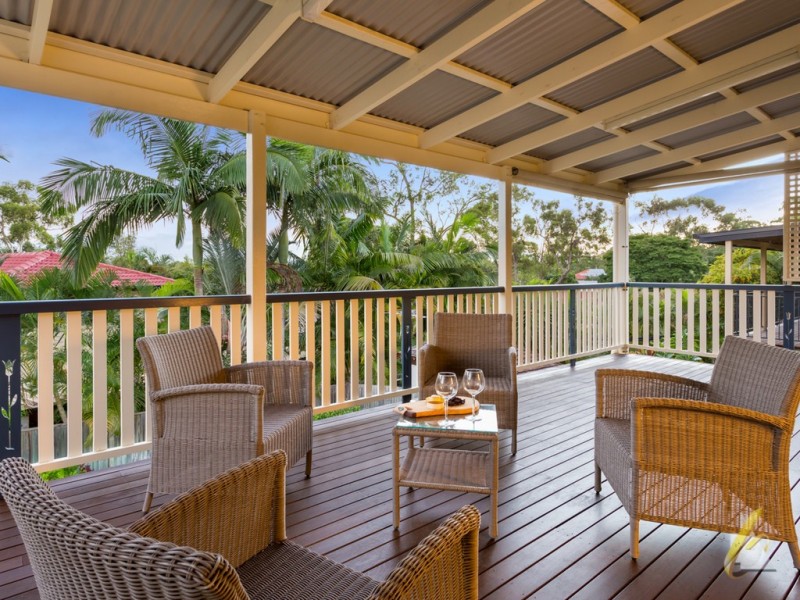 16 Landsborough Place, Forest Lake QLD 4078