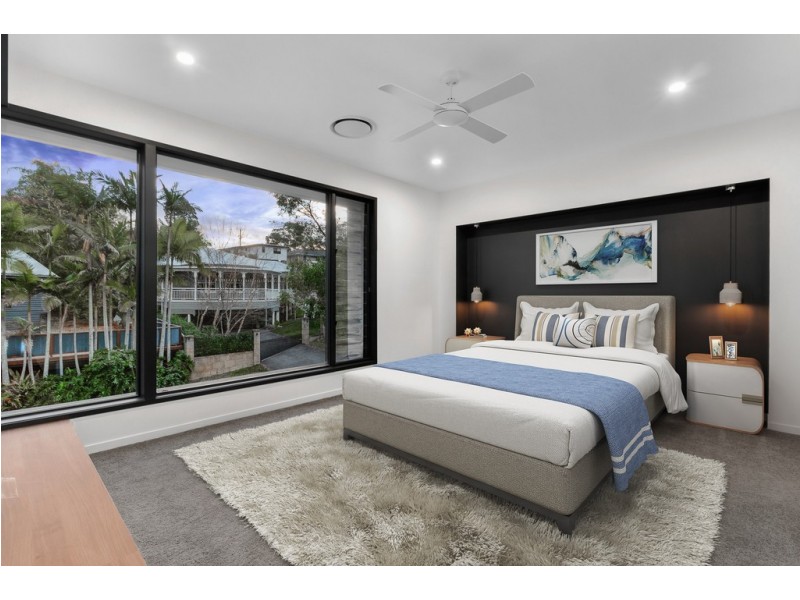 15a Tamarix Street, Chapel Hill QLD 4069