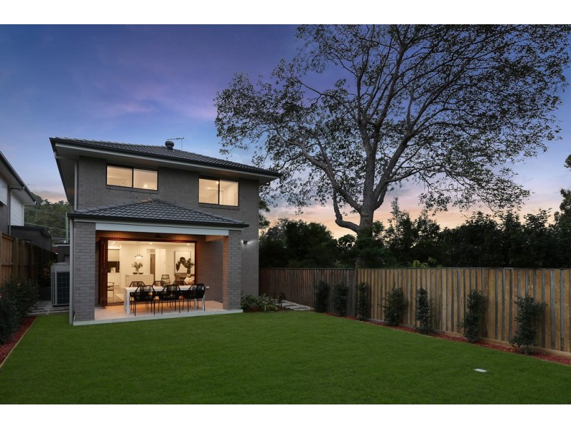 51 Clarina Street, Chapel Hill QLD 4069